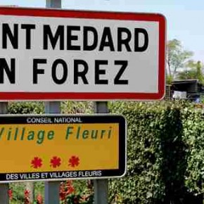 Saint-Médard-en-Forez, une presqu'ile de verdure.