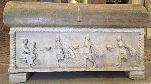 Adoration des mages figurant sur un sarcophage du V éme siècle